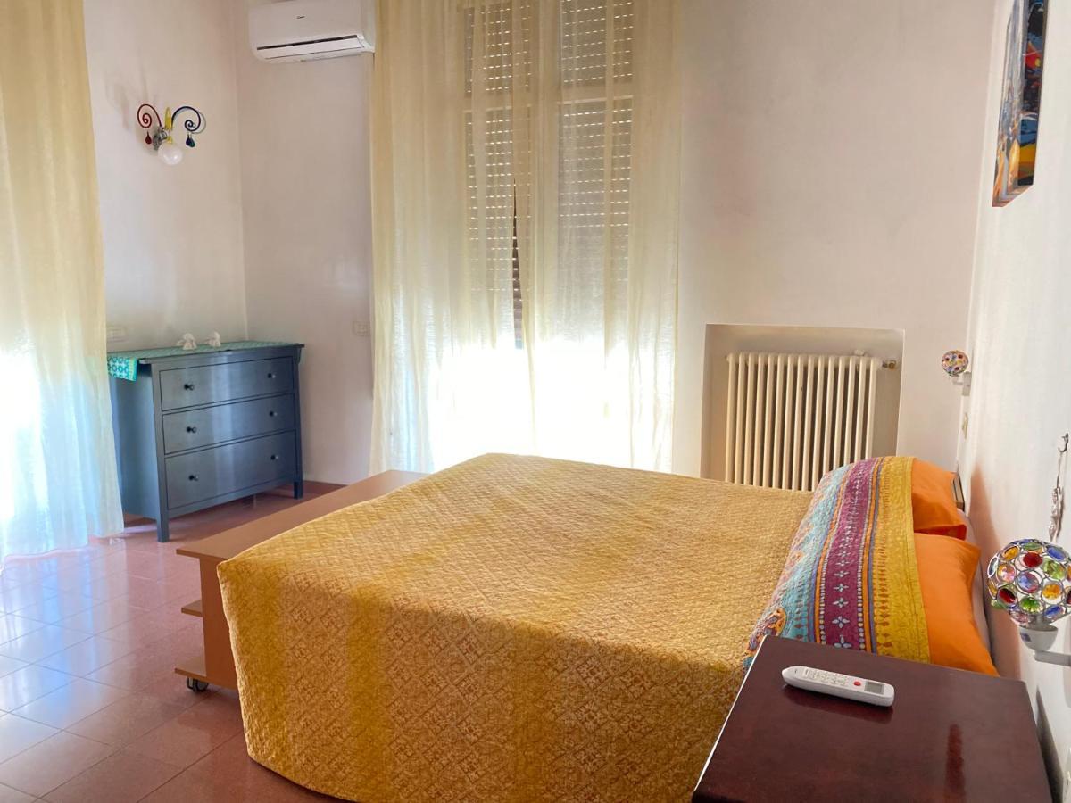 Home Toledo 355 那不勒斯 外观 照片