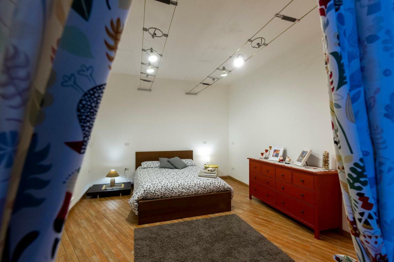 Home Toledo 355 那不勒斯 外观 照片